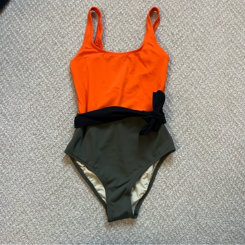 NWT Nessi Byrd Bathing Suit 10 - Picture 4 of 7